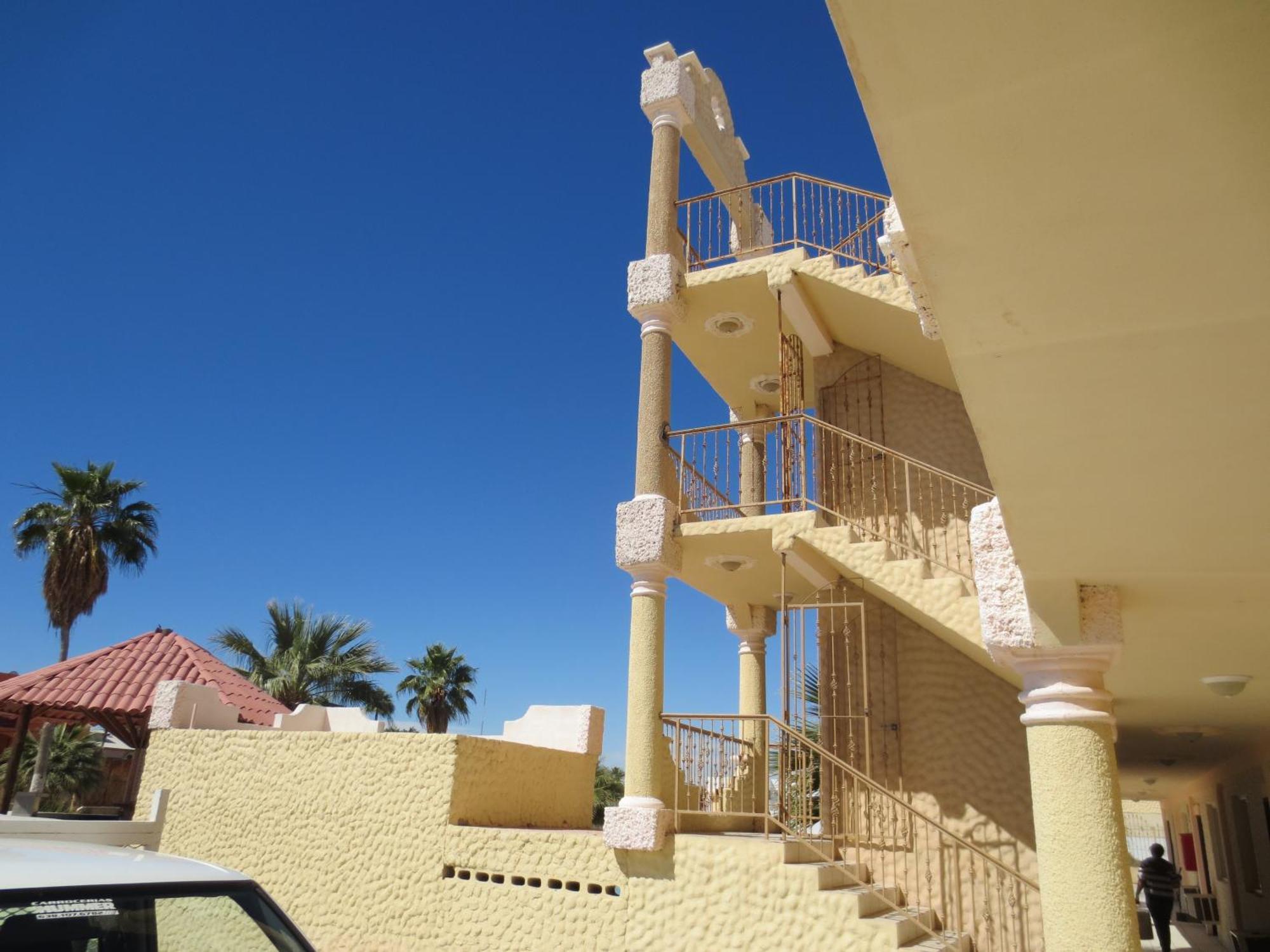 Hotel Plaza Penasco Пуэрто-Пеньяско Экстерьер фото